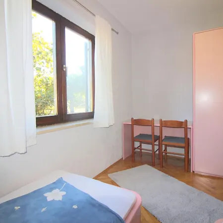 Lili Mit Pool, Grill Und Parkplatz Apartment *